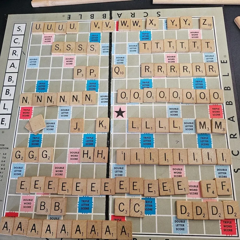 Vtg Selchow Right Scrabble Game, 1953 Original Box, Some Damage, Missing One L